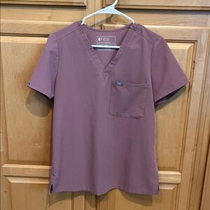 Figs Mauve V-Neck Scrub Top